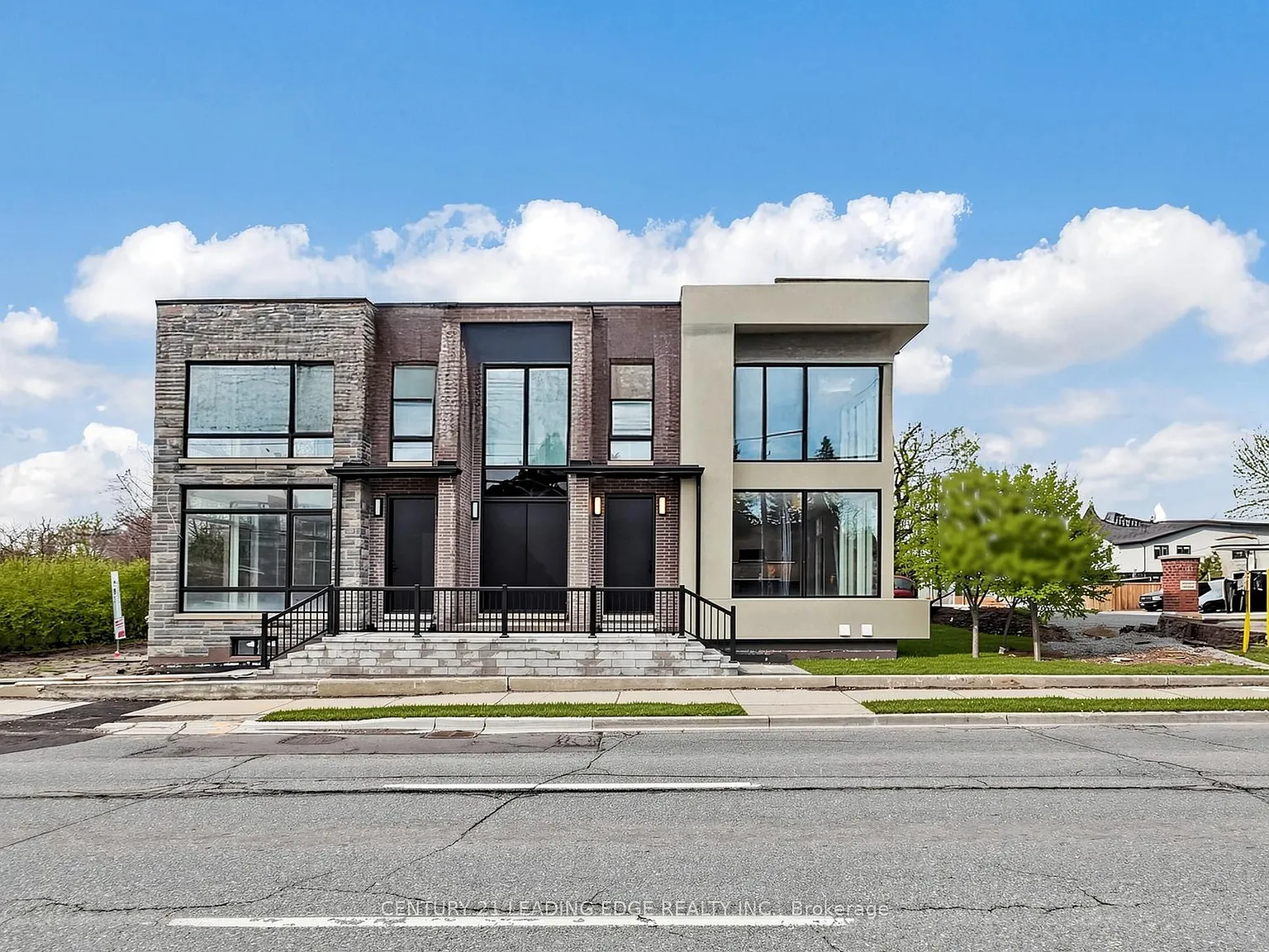 1 bed, $2,000 — Photo 1