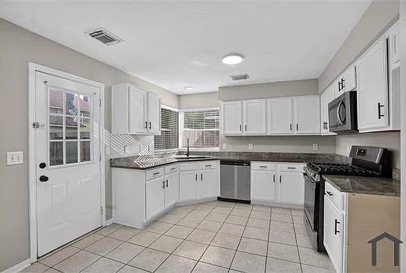 5823 Forest Timbers Dr — Photo 23