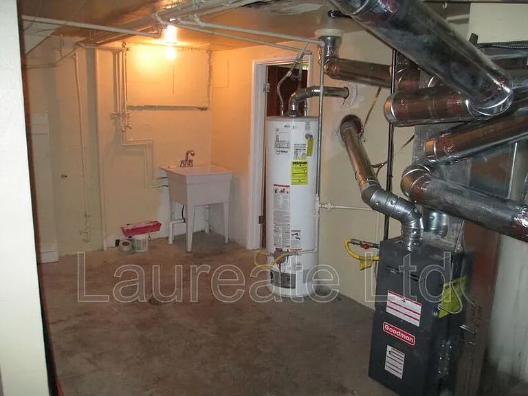 161 E Eastman Ave — Photo 12