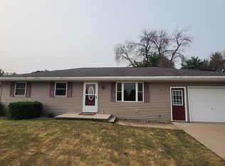 1029 Sunshine St, Holy Cross, IA 52053