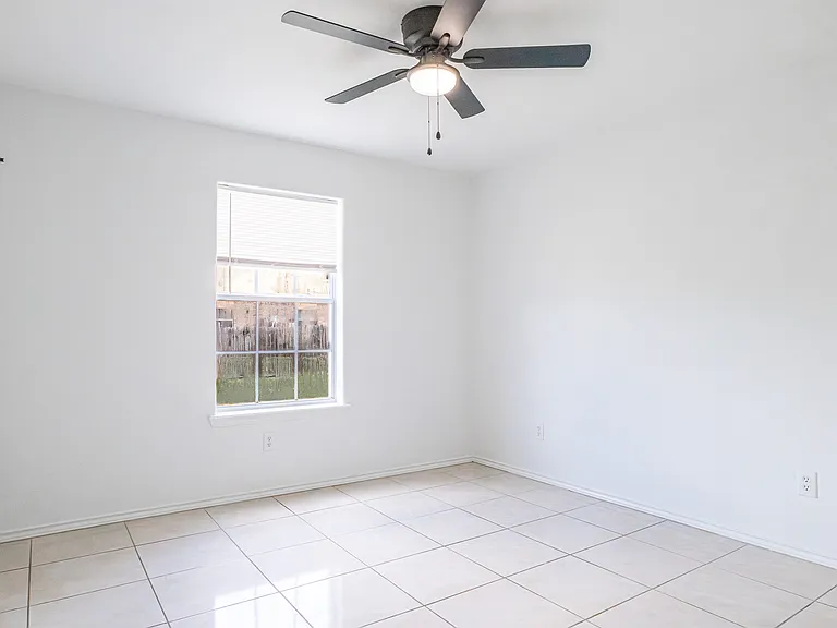 959 Live Oak Cir #2 — Photo 12