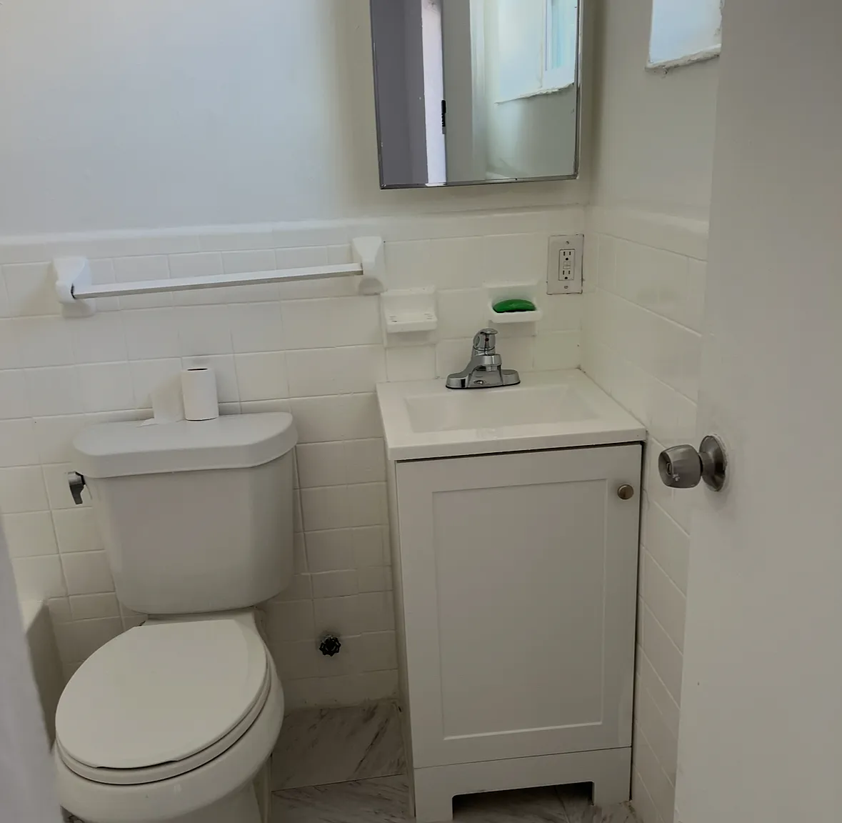 1 bed, 450 sqft, $1,400 — Photo 3