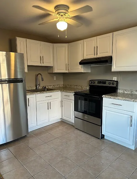 2 bed, 900 sqft, $1,800 — Photo 3