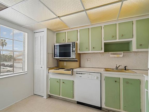 3rd image of 1900 68TH STREET N #210