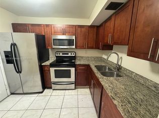 3600 NW 21st St APT 208, Fort Lauderdale, FL 33311