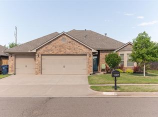 15409 Cardinal Nest Dr, Edmond, OK 73013