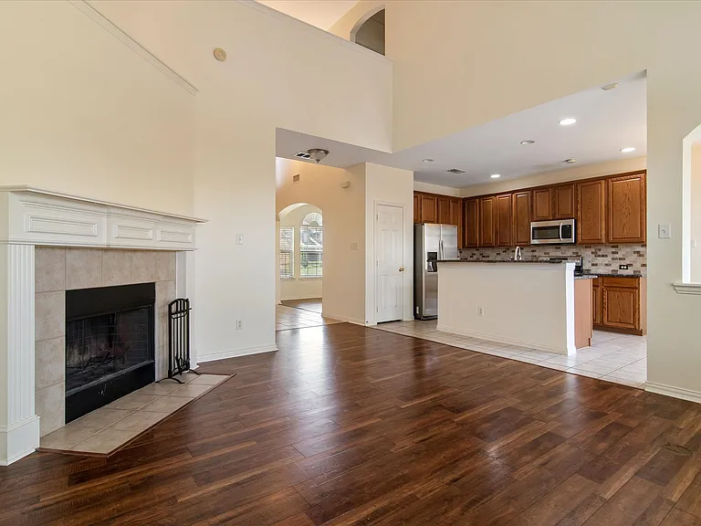 3501 Jackson Dr — Photo 4