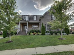 1046 Fitzroy Cir, Spring Hill, TN 37174