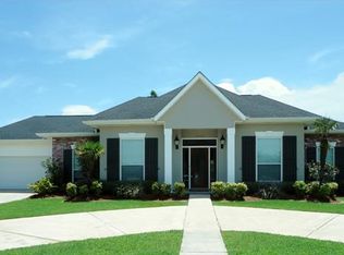 1004 Lake Frances Dr, Gretna, LA 70056