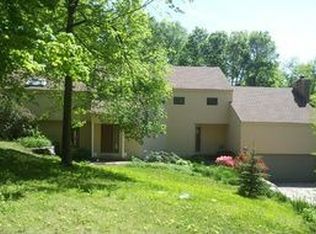 4 Hickory Hill Rd, Avon, CT 06001