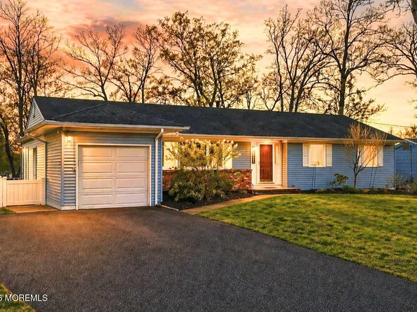 309 Colonial Drive, Toms River, NJ 08753