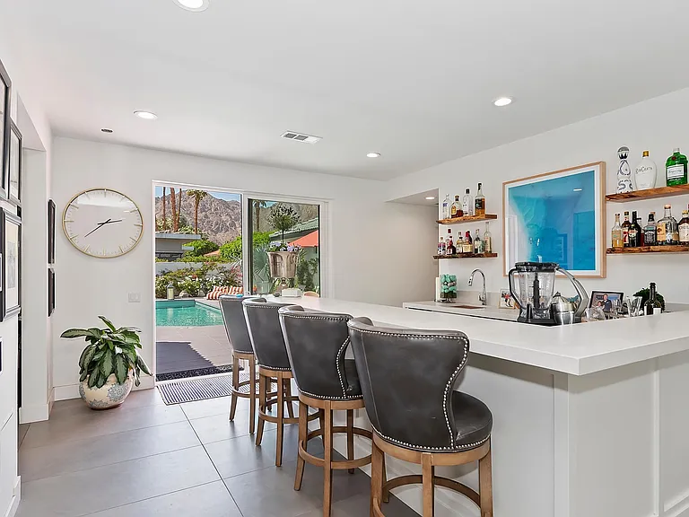 49155 Avenida Fernando — Photo 11