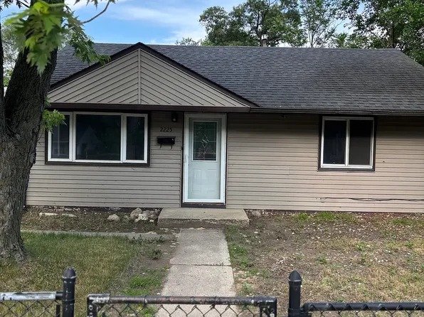 2225 Union St, Lake Station, IN 46405