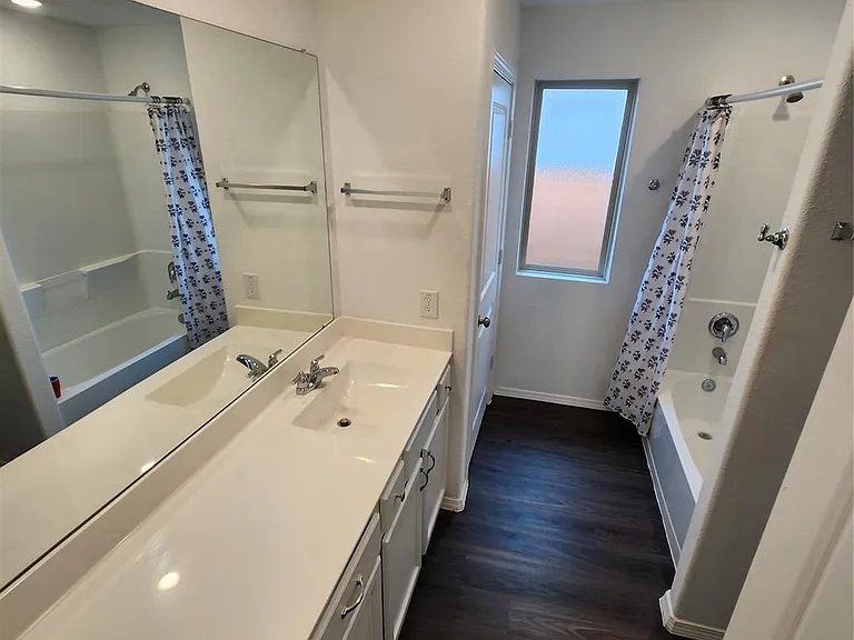 18419 Cobalt Cove Ln — Photo 15