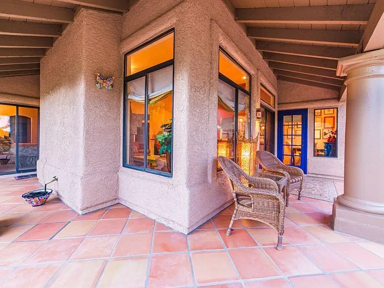 6421 N Via Divina — Photo 10