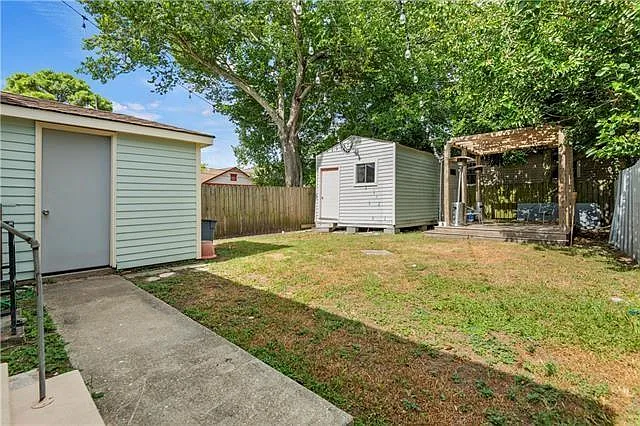 906 Flood St — Photo 10