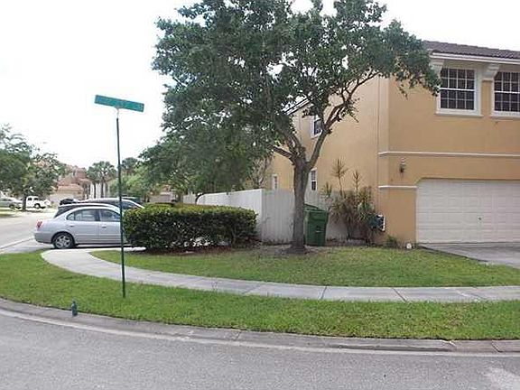 2nd image of 691 NW 157th Ln