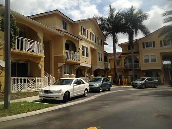 3rd image of 8814 W Flagler St APT 110