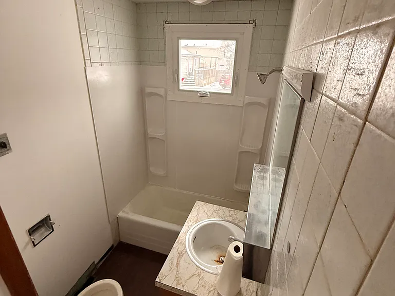 621 Morgan Ave — Photo 11