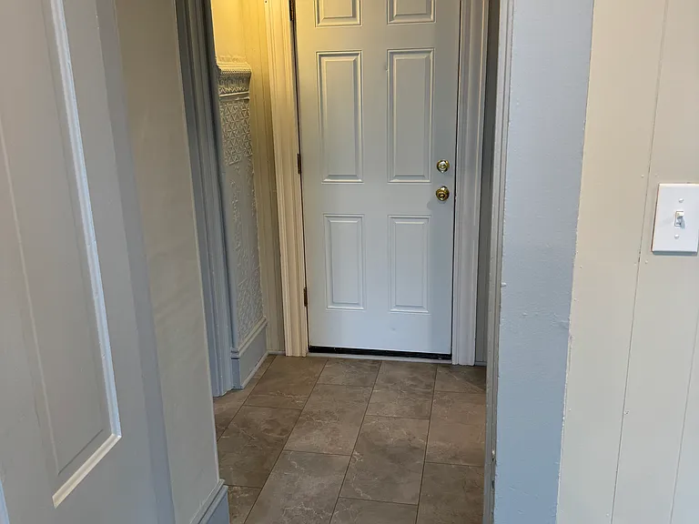 303 N Main St — Photo 2