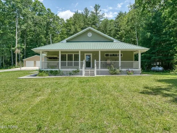 213 Indian Rock Trl, Jamestown, TN 38556