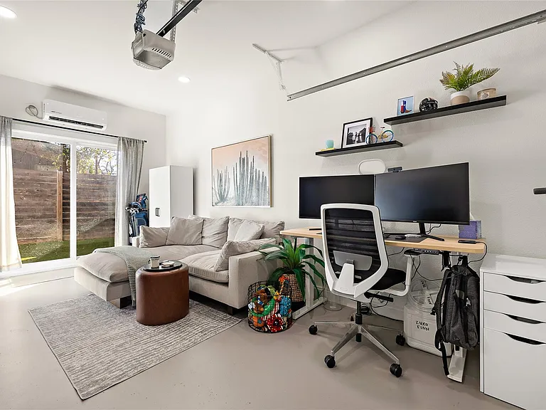 1402 Singleton Ave #B — Photo 13