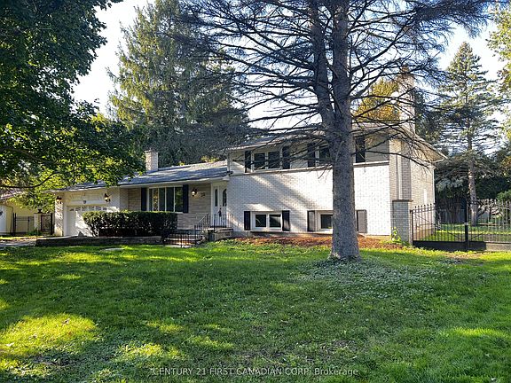 3rd image of 28 Redford Rd