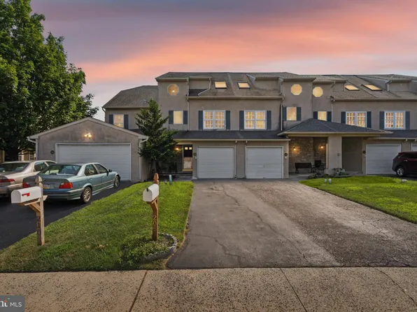 208 Parkview Dr, Souderton, PA 18964