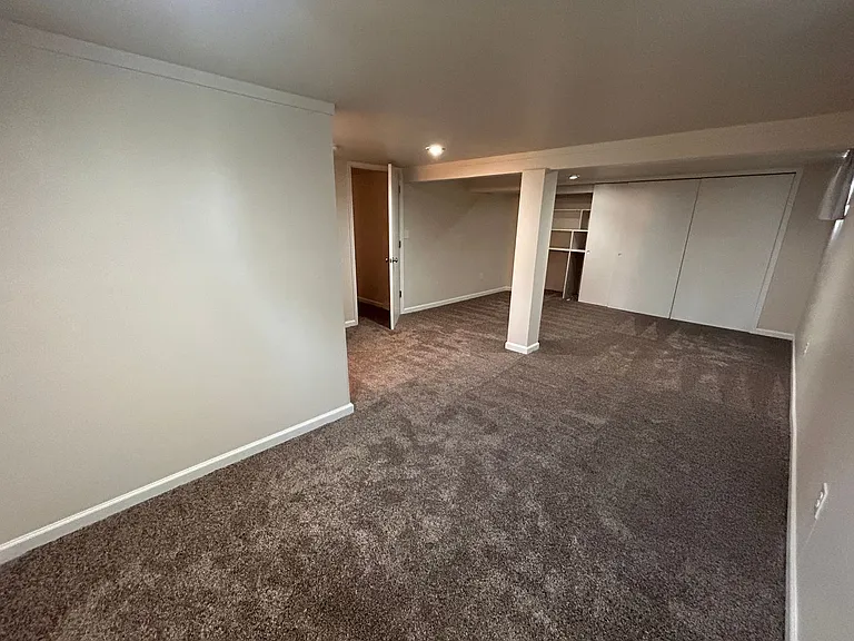 1333 E 41st Ave — Photo 16