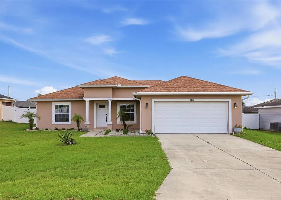 115 Maple Dr