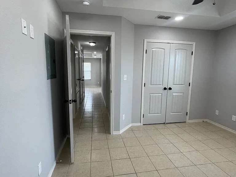 220 S Coyote Ave #2 — Photo 6