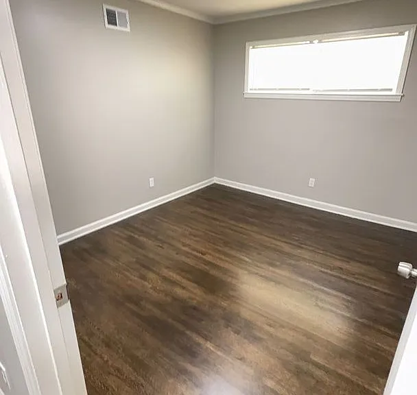 1732 Colebrook Ave — Photo 9