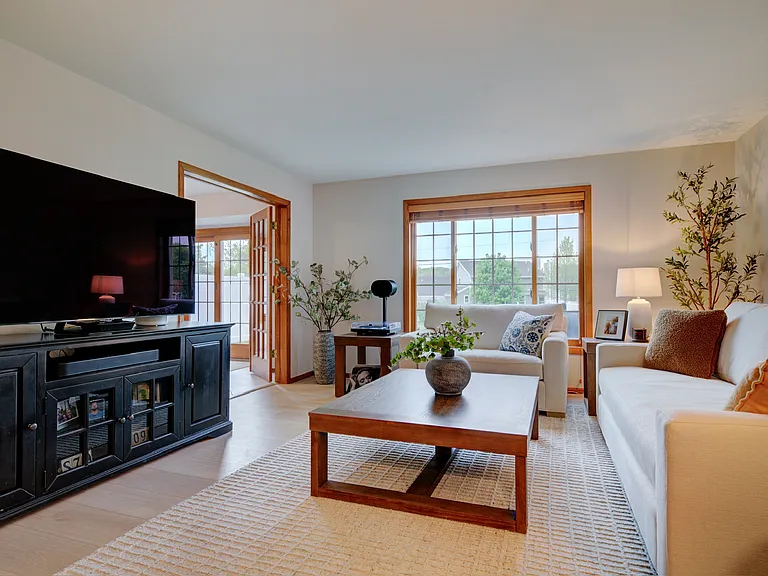 S79W17090 Pamela Ct — Photo 10