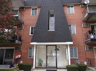 12850 Crestbrook Ct APT 10, Crestwood, IL 60445