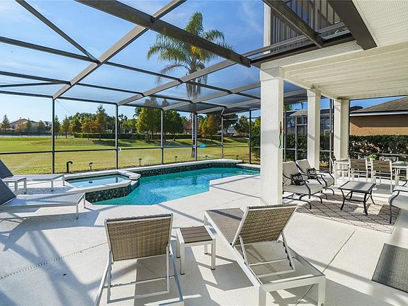 3rd image of 167 NORFOLK DRIVE