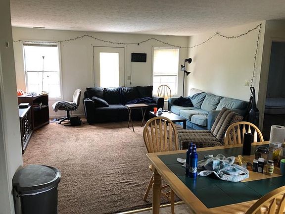 2nd image of 400 Willard Dr