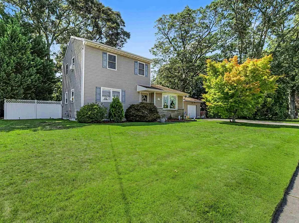 64 W Laurel Dr, Somers Point, NJ 08244