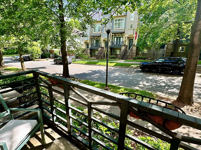 922 Garden District Dr — Photo 22
