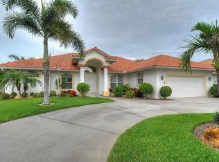 242 Waterside Dr, Indian Harbour Beach, FL 32937
