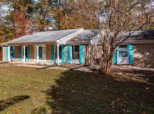 17 Wesley Ter, Weems, VA 22576