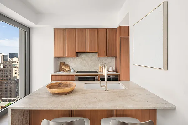 Sold by Modlin Group | media 3