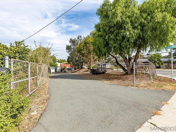 5th image of Newell St #40