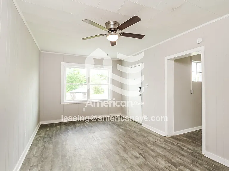 23689_003_living_room_13703991.jpg