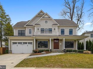 6200 Maiden Ln, Bethesda, MD 20817