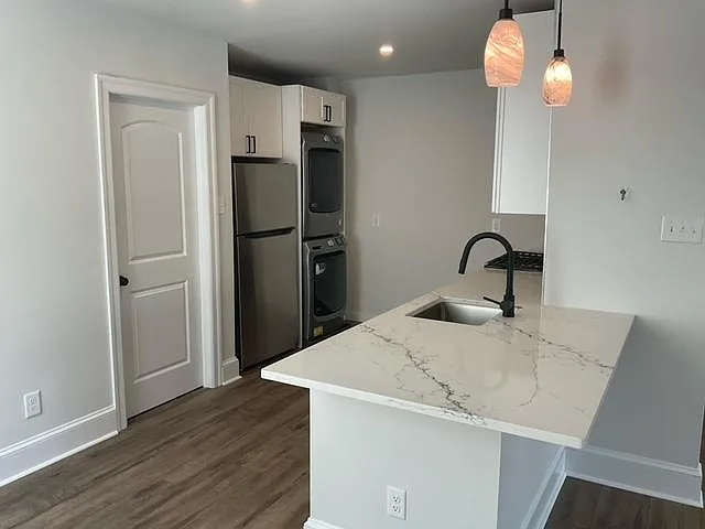 128 E Lancaster Ave — Photo 3
