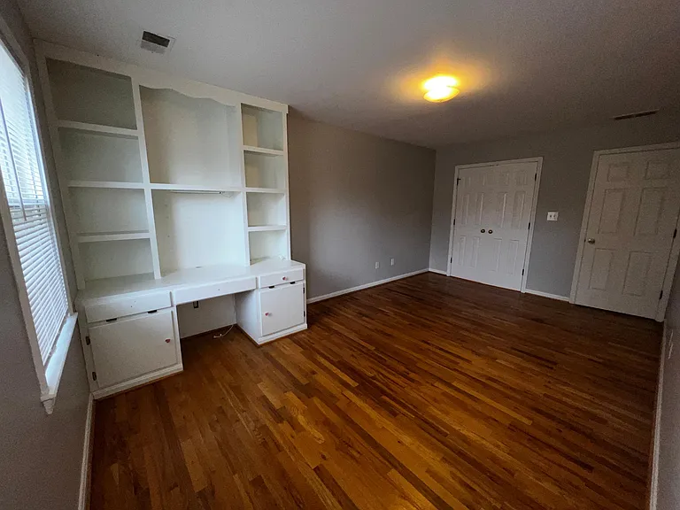 1100 Stowbridge Ln — Photo 31