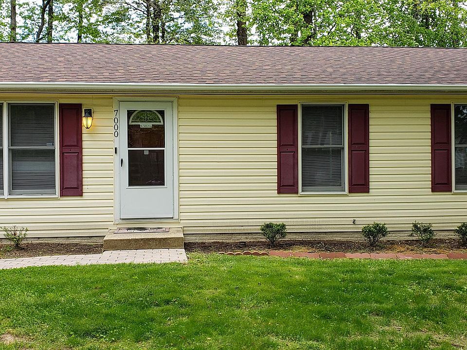 1st image of 7000 Aquinas Ave