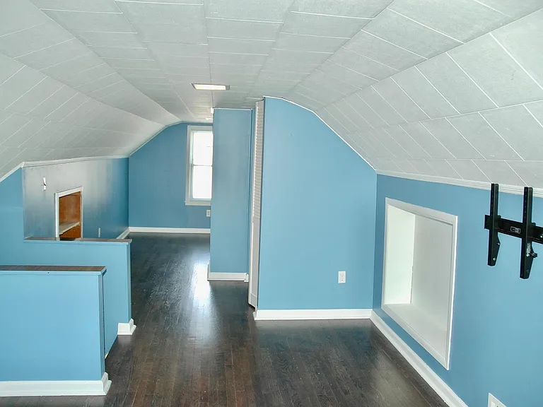 1815 Dallas Ave — Photo 14