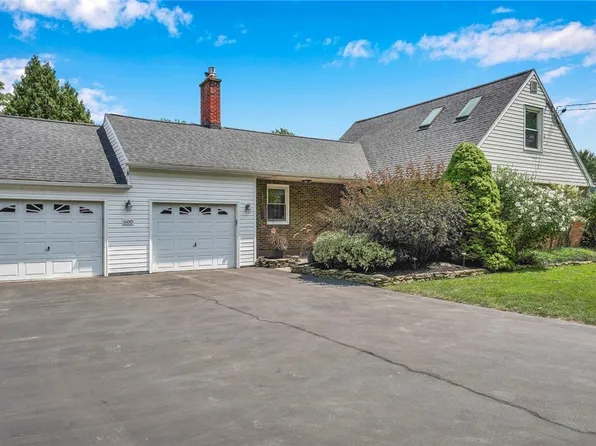 600 Harris Hill Rd, Lancaster, NY 14086