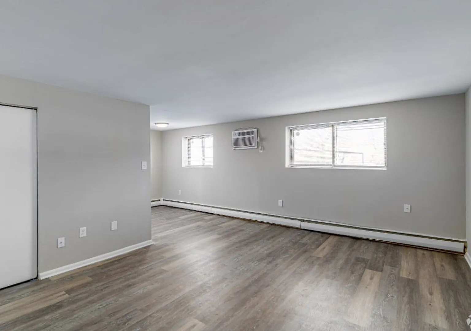 Yale Court Apartments — Photo 3
